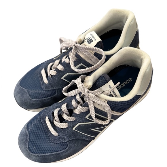 New Balance 574 Core Suede Navy White Sneakers Shoes ML574EVN Men Size 8 - Picture 1 of 10